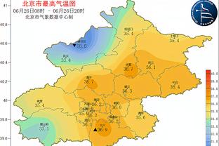 稳定输出！米切尔半场10中6拿到15分 三分6中3